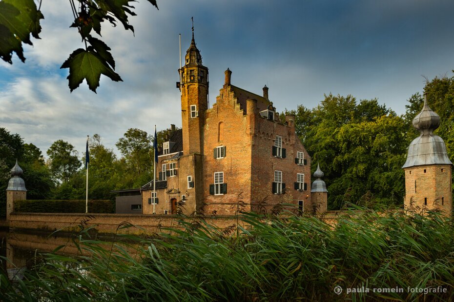 Slot Moermond bruidsparen fotograaf Sfeer fotografie toerisme in Zeeland - Slot Moermond Renesse