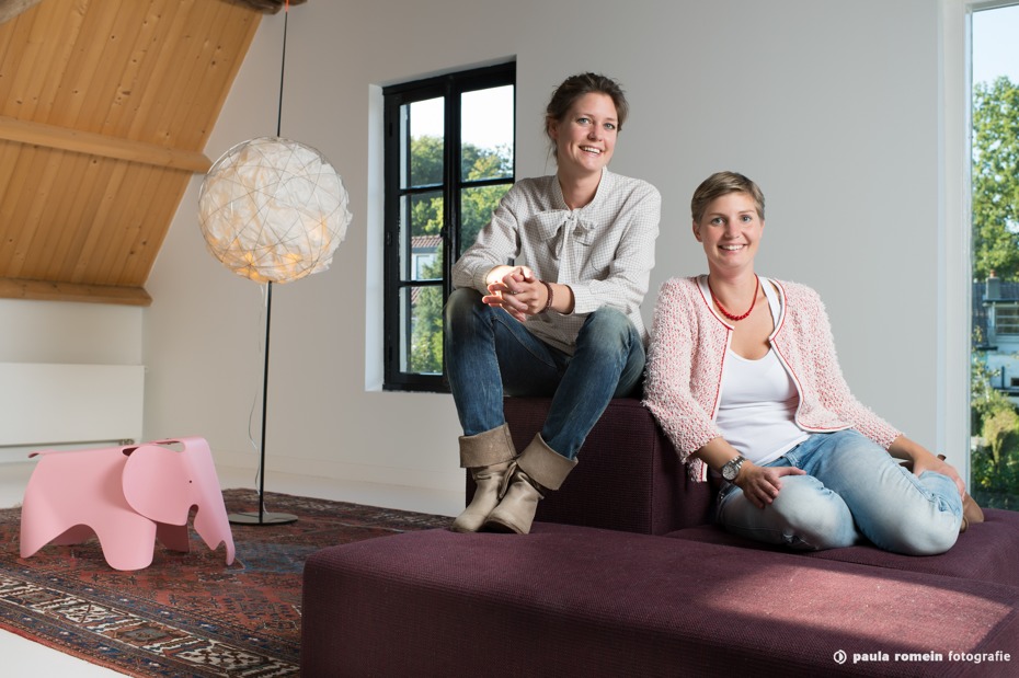 portret interieurarchitecten Domez, Woerden interieurarchitecten Meintje en Sophie van Domez