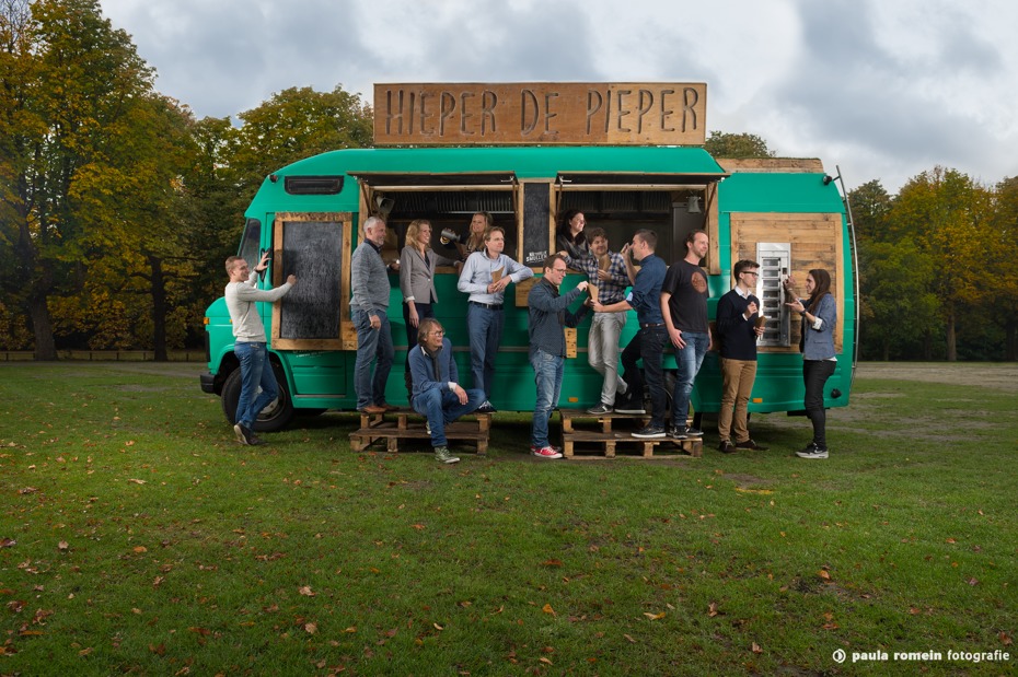 groepsportret Netrex Internet solutions bij Foodtruck in Woerden Groepsportret Netrex Internet Solutions