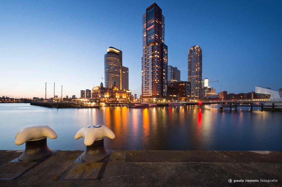 architectuur in rotterdam met Hotel New York Hotel New York Rotterdam