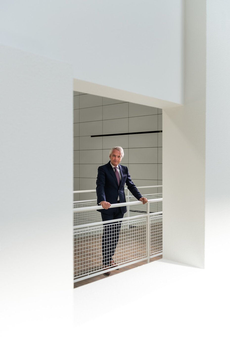 zakelijk portret, Gemeentehuis Den Haag Hugo Hollander, directeur Share Impact